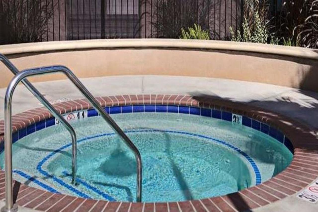 Hilton Garden Inn Palmdale Εξωτερικό φωτογραφία